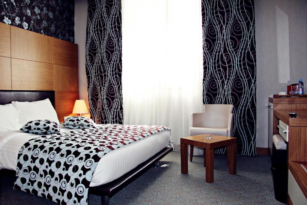 אקטאו Grand Nur Plaza Hotel חדר תמונה
