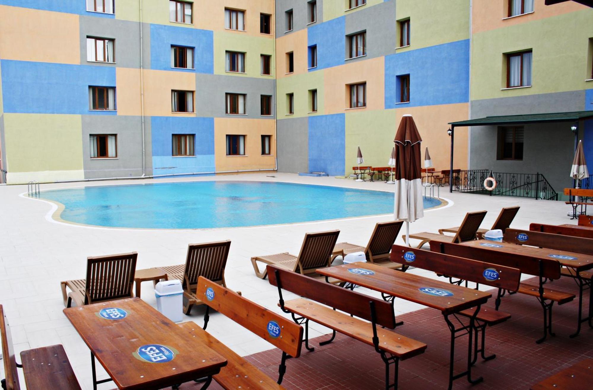אקטאו Grand Nur Plaza Hotel מראה חיצוני תמונה