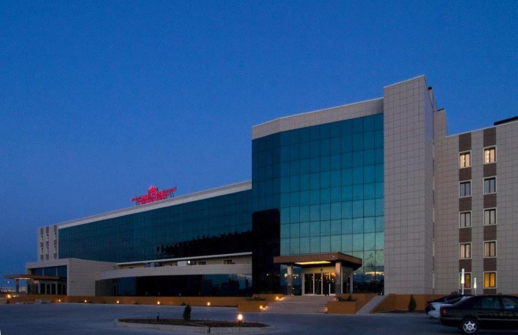 אקטאו Grand Nur Plaza Hotel מראה חיצוני תמונה