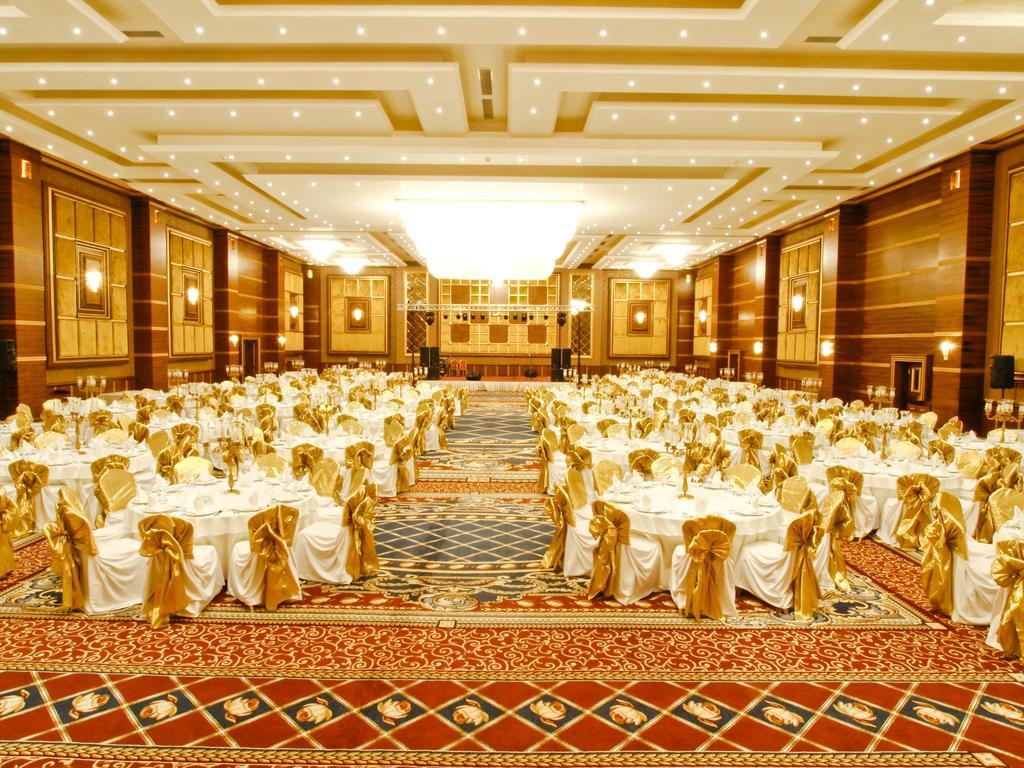 אקטאו Grand Nur Plaza Hotel מראה חיצוני תמונה