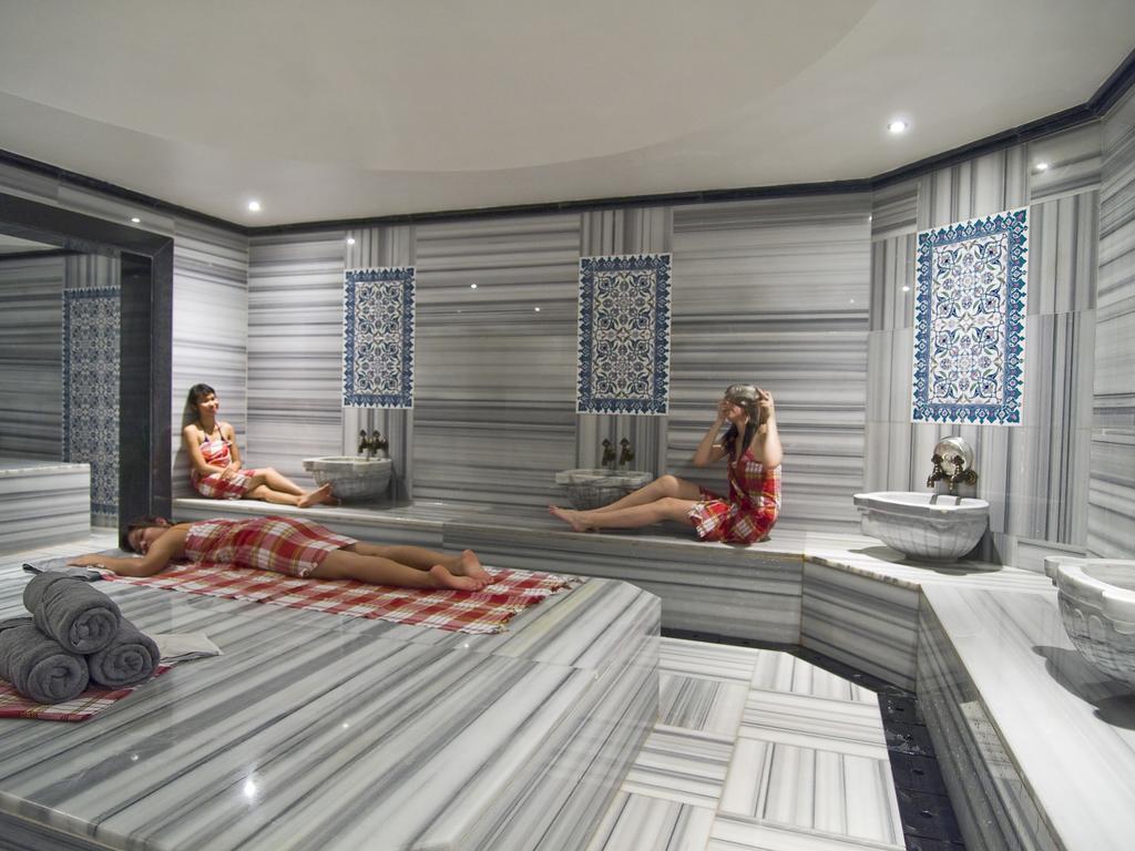 אקטאו Grand Nur Plaza Hotel מראה חיצוני תמונה